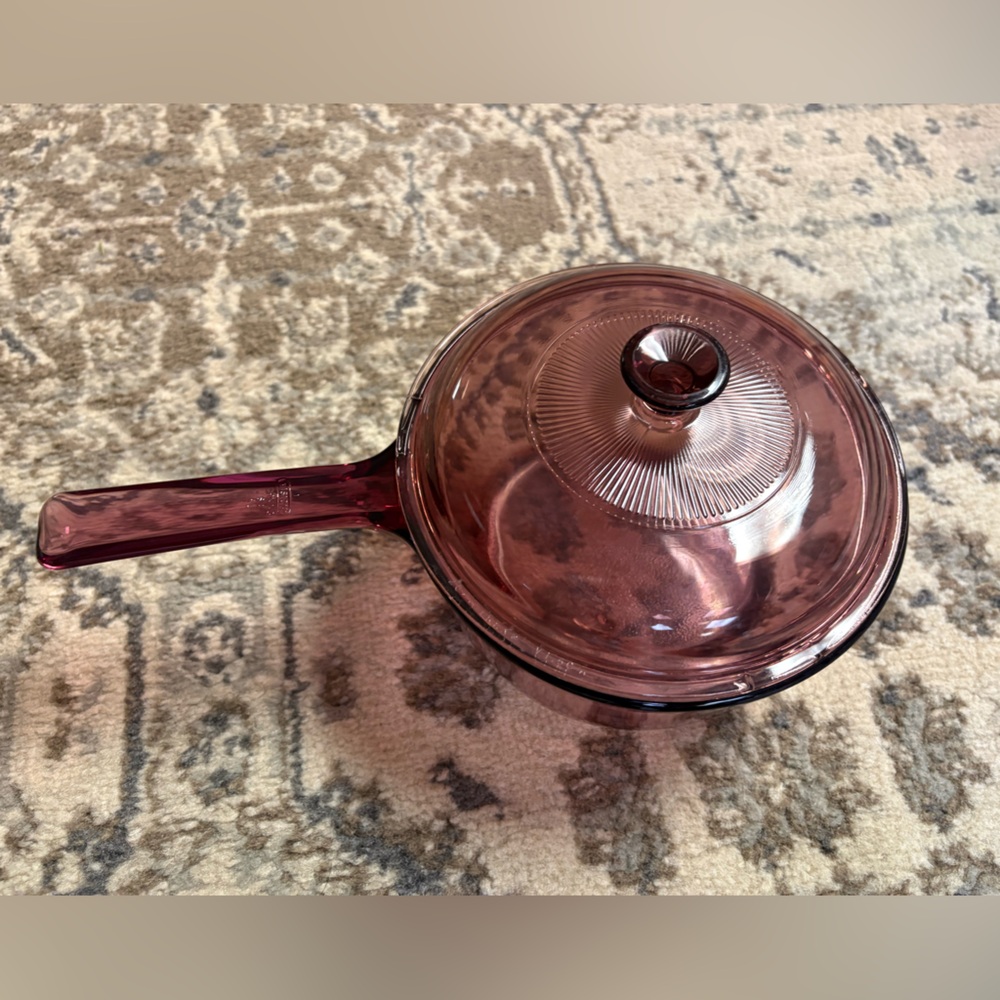 Vision Corning Ware Cranberry Glass 1.5 L Sauce Pan Pot Pyrex Lid